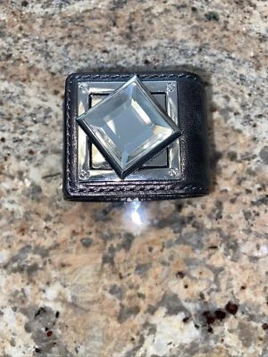 Michael Kors широкий кожаный браслет с замком-вертушкой, большой камень. - Изображение 1 из 4