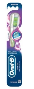 Oral B Vivid Whitening Toothbrush Medium Light Blue Aqua Oral-B Manual 1 Brush - Picture 1 of 2