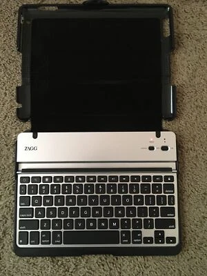 zagg folio state of the art tablet accessory for ipad 2&3rd generation - Image 1 of 4