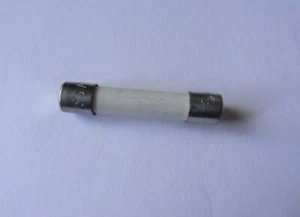 BK/MDA-8 8A slow, time delay fuse by BUSS fuses 6E2a - Picture 1 of 1