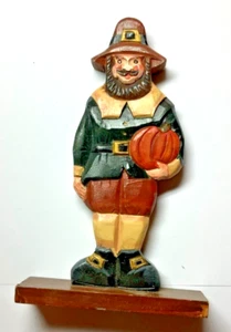 Vintage Thanksgiving Pilgrim with Pumpkin Hand Carved Wood Statue 8 in tall HTF! - Picture 1 of 4