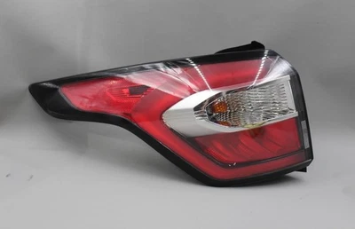 Cuarto de luz trasera del conductor izquierdo montado en panel para Ford Escape 2017-18 OEM #41374 Foto 1 de 4