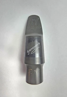 Yanagisawa 5 硬橡胶中音萨克斯管吹口 - 漂亮的演奏者 — 第 1/4 张图片