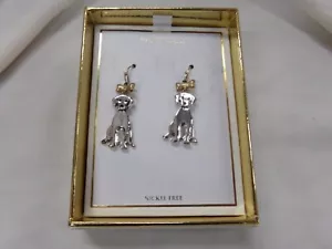 Tru To Form Womens Nickel Free Adorable Dog With Gold Tone Bow Earrings NEW - Picture 1 of 2