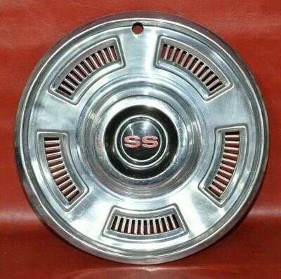 Chevrolet Chevy Chevelle SS 1967 tapacubos cubierta de rueda de 14" tapacubos usado 67' Foto 1 de 4