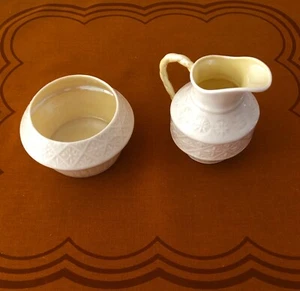 Belleek Sugar Bowl y Jarra Crema Patrón Claro Marcas Verdes De Colección The Good Stuff - Imagen 1 de 10