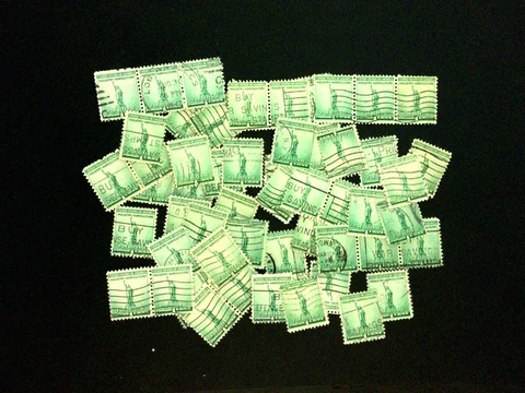 Postage Stamps For Crafting: 1940 1c Statue of Liberty; Green; 50 Pieces Cover