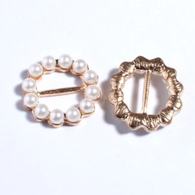 30PCS 19MM New Gold Round Crystal Pearls Rhinestone Buckle For Invitation Ribbon - Image 1 of 2
