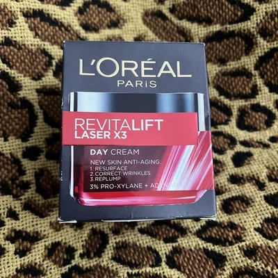 L'Oreal Revitalift Laser x3 Triple Action Anti-Aging Day Cream 50ml - Image 1 of 4