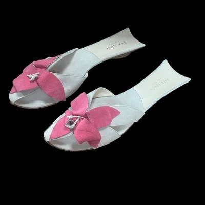 RARO!!!  Sandalias sin cordones Kate Spade de gamuza rosa con flores - Talla 8 1/2 N Foto 1 de 4