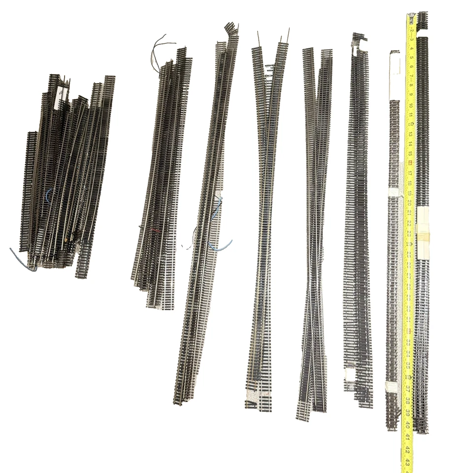 LOT of 60+ HO MIXED Atlas Peco Code 70 83 Straight 36" Track & More sizes - Image 1 of 4
