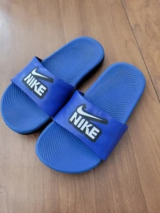 Nike Kleinkind Schlappen Größe 12c Nike Kawa Slide Fun Game blau weiß (DD3242-400) - Bild 1 von 5