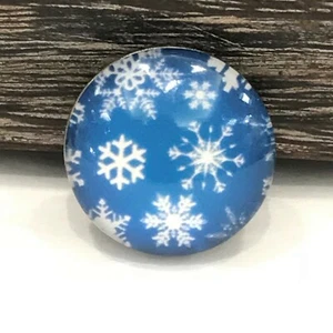 18mm Snap Bead - Snowflakes on Blue - XMAS, Winter  - Picture 1 of 1