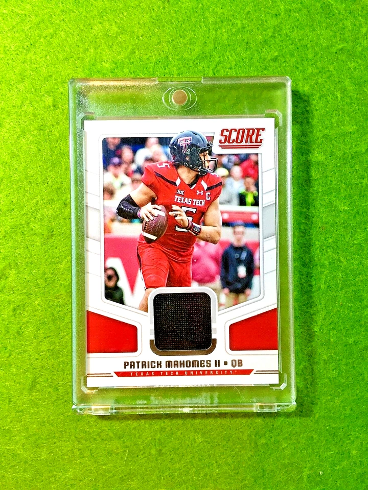 Patrick Mahomes JERSEY CARD 2017 DRAFT Jersey #5 TT SP  2018 Score MAKE AN OFFER - Image 1 of 4