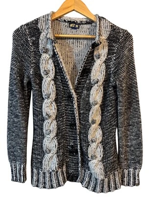 Suéter con capucha tejido con cable Dex Fresh Anthropologie para mujer a ver fotos para la talla Foto 1 de 4