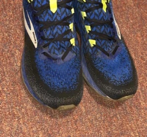 mens Brooks running trainers size 11 - Picture 1 of 3