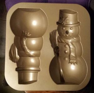 Nordic Ware Snowman Cake Pan 2.6 Liters 10 Cups  - PREOWNED - Picture 1 of 2