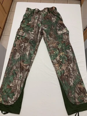 Men's/boys' camouflage hunting trousers, size S, brand Red Head Brand  Co - Image 1 of 4