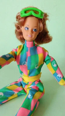 Giochi Preziosi bambola tipo Barbie - Apertura laterale degli arti - Immagine 1 di 4