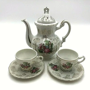 Royal Vienna 2303 Teapot & 2 Cups Saucers Victorian Courtship Couple Vintage - Picture 1 of 12