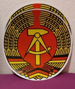 DDR DEVOTIONALIE 1xPLASTE SCHILD -DDR EMBLEM-Ø 43 cm VINTAGE PROPAGANDA OSTALGIE - Bild 1 von 2