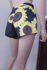 ASOS Big Bold Sunflower Print Occasion Party Lovely Shorts 14 Black/Multi - Picture 1 of 11