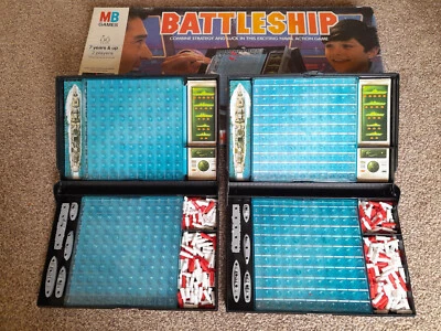 MB GAMES  BATTLESHIPS VINTAGE. SLIGHT DAMAGE - Image 1 of 3