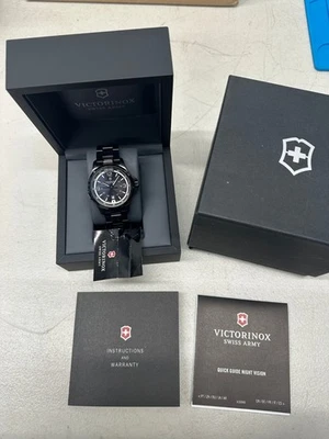 Relógio masculino Victorinox Swiss Army 241665 visão noturna mostrador cinza escuro - Imagem 1 de 4