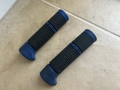 GT Handle Bar Grips Slip On Blue and Black Mountain Bike - Image 1 of 4