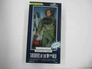 #5 Soldiers of the World Army Engineer Demolition WWII II 1941-1945 12" Figur - Bild 1 von 3