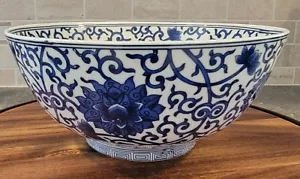 Vintage Chinese Porcelain Ming Dynasty Style Bowl 10” Blue and White Floral - Picture 1 of 4