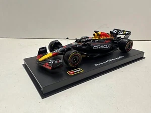 Red Bull RB19 Verstappen F1 Formel 1, 1:43 Modell Modellauto 2023 Bburago Fahrer - Picture 1 of 4
