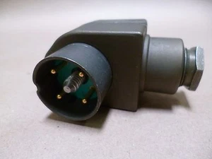 UW1320MA11 CIRCULAR CONNECTOR PLUG SIZE 20 MIL-C-12520/17 , 5935-01-295-8611 - Picture 1 of 5