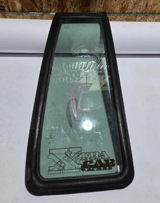 84-88 TOYOTA PICKUP XTRA CAB REAR WINDOW SIDE GLASS RIGHT PASSENGER QUARTER OEM - Image 1 of 2