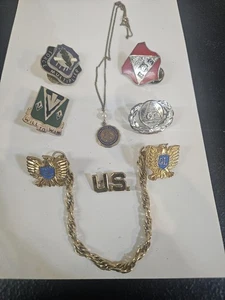 Vintage Pin And Necklace Bundle - Picture 1 of 6