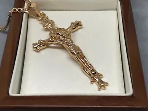 Large 9ct  Gold filled  Crucifix Cross Necklace  Chain 24 " 60cm FREE GIFT BOX - Picture 1 of 9