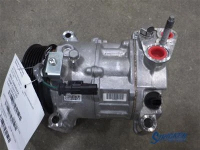 GMC Sierra 2500 Pickup 2020-2022 A/C Compressor 6.6L Diesel 84588693 G22125 - Image 1 of 4