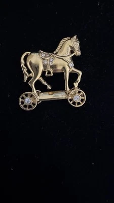 Avon Smithsonian Gold Tone Clear Rhinestone Troy Horse Articulated Brooch - Image 1 of 3
