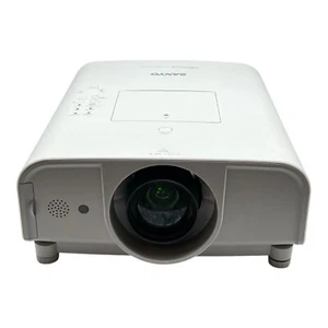 Sanyo PLC-XT35L | PRO xtraX Multiverse Projector / Projektor - Bild 1 von 8
