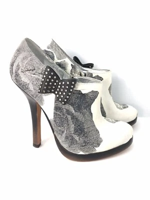 Botines de moda con estampado de encaje de cuero blanco y negro Report Signature talla 7 Foto 1 de 4