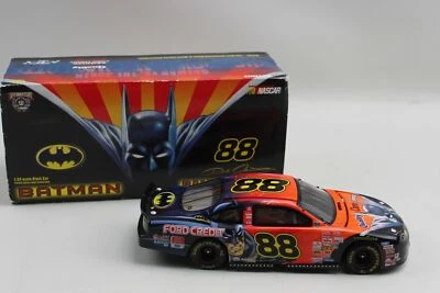 Carro de ação Batman Dale Jarrett #88 fundido 1:32 Stock Car - Imagem 1 de 3