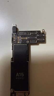 Apple iPhone 13 Logic Board / Mainboard – iCloud locked – nur für Ersatzteile - Bild 1 von 4
