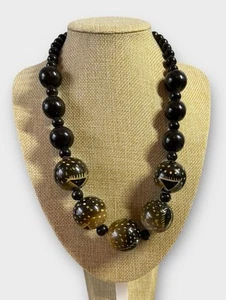 Chunky Vintage Necklace Painted Wooden Beads Hook Clasp Bohemian Costume Gift - Picture 1 of 4