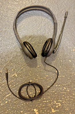 Logitech H111 Wired Stereo Headset with Mic 3.5mm Jack PC Mac Chrome Laptop - Image 1 of 4