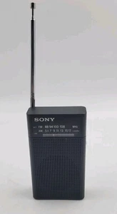 Sony ICF-P26 tragbares Taschen FM/AM Radio eingebauter Lautsprecher GETESTET & FUNKTIONSFÄHIG - Bild 1 von 11