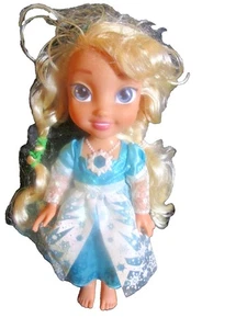 Disney Frozen Snow Glow Elsa Singing Doll Sings Talks & Lights Up 13 - Picture 1 of 3