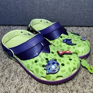 Zoccolo classico Crocs x Dragon Ball Z Cell uomo taglia 7/donna taglia 9 NUOVO 211205 - Foto 1 di 8