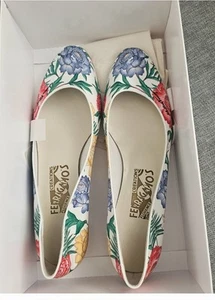 Zapatos Planos Salvatore Ferragamo Estampado de Flores DORIS Edición Limitada 9M - Imagen 1 de 5