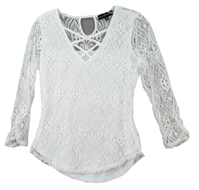 Almost Famous 白色蕾丝针织长袖上衣透明极简主义弹力女式 M 码 — 第 1/4 张图片