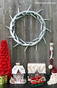 CRATE & BARREL (CB2) DONNER SILVER ANTLER WREATH -NIB- HANG WITH CHIC NOEL DÉCOR - Picture 1 of 6